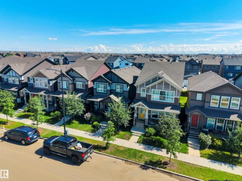 648 Orchards Boulevard, Edmonton, AB 