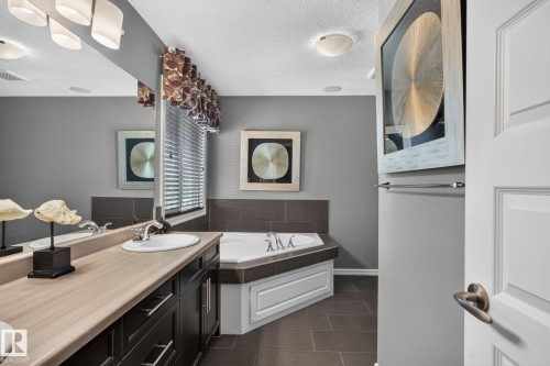 3611 15A Street, Edmonton, AB 