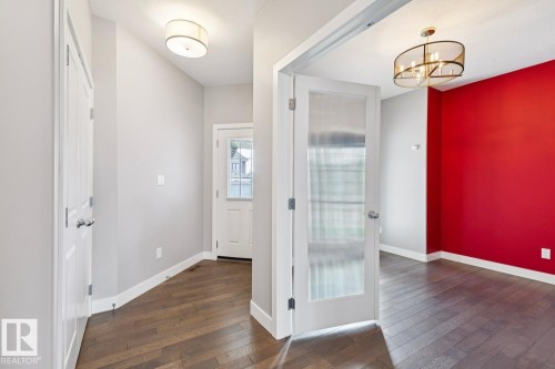 2545 Amerongen Crescent, Edmonton, AB - Indoor Photo Showing Other Room
