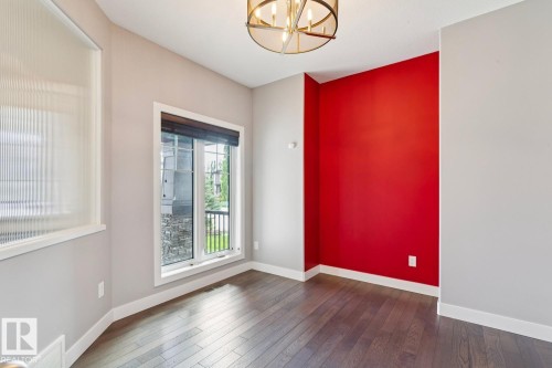 2545 Amerongen Crescent, Edmonton, AB - Indoor Photo Showing Other Room