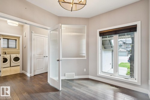 2545 Amerongen Crescent, Edmonton, AB - Indoor