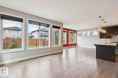 2545 Amerongen Crescent, Edmonton, AB - Indoor Photo Showing Kitchen