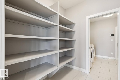2545 Amerongen Crescent, Edmonton, AB - Indoor With Storage