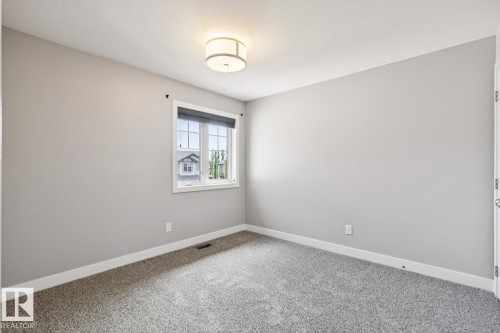 2545 Amerongen Crescent, Edmonton, AB - Indoor Photo Showing Other Room