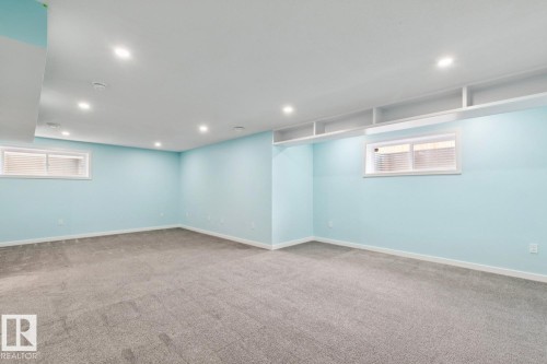2545 Amerongen Crescent, Edmonton, AB - Indoor Photo Showing Other Room