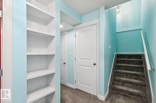 2545 Amerongen Crescent, Edmonton, AB - Indoor