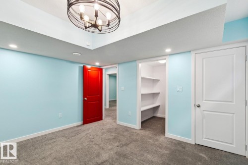 2545 Amerongen Crescent, Edmonton, AB - Indoor Photo Showing Other Room
