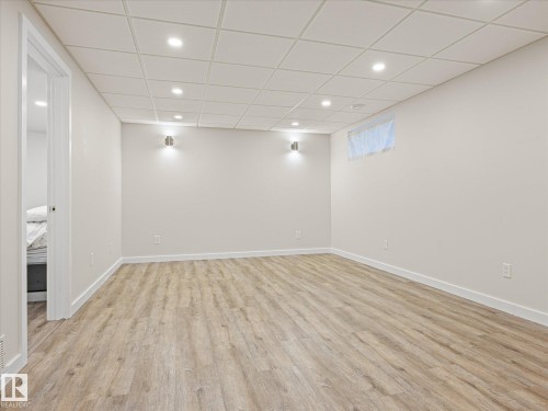 10705 180 Avenue, Edmonton, AB 