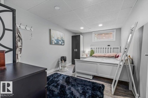 8523 143 Street, Edmonton, AB - Indoor Photo Showing Bedroom