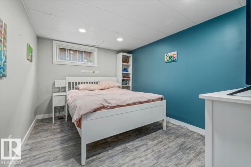 8523 143 Street, Edmonton, AB - Indoor Photo Showing Bedroom