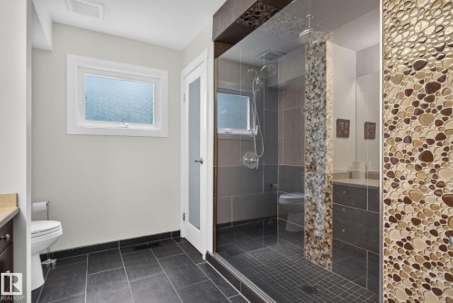 4 9529 87 Avenue, Edmonton, AB 