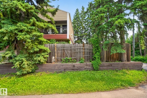 4 9529 87 Avenue, Edmonton, AB 