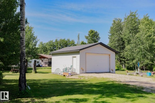 8 Main Street, Entwistle, AB 
