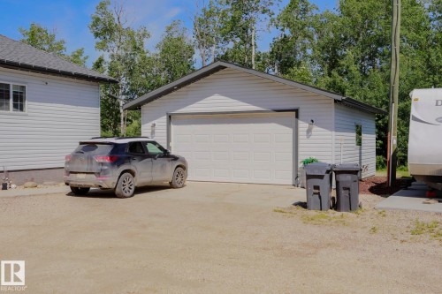 8 Main Street, Entwistle, AB 