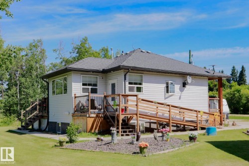 8 Main Street, Entwistle, AB 