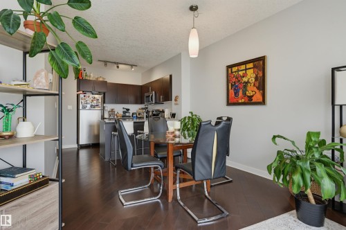 2204 10152 104 Street, Edmonton, AB 