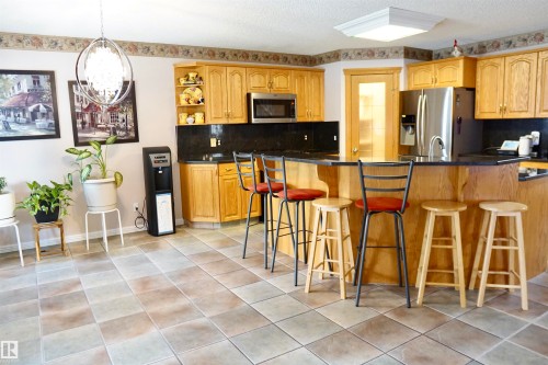 8504 160A Avenue, Edmonton, AB 