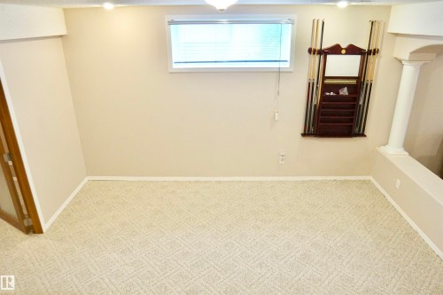 8504 160A Avenue, Edmonton, AB 