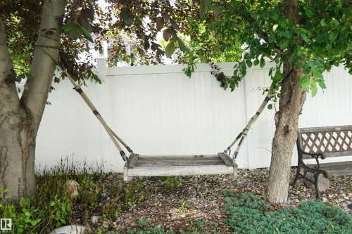 8504 160A Avenue, Edmonton, AB 