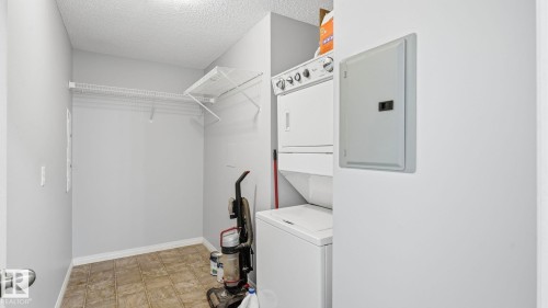 7319 7327 South Terwillegar Drive, Edmonton, AB 