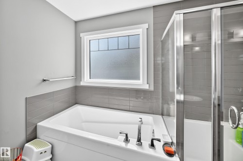 5719 Greenough Landing Landing, Edmonton, AB 
