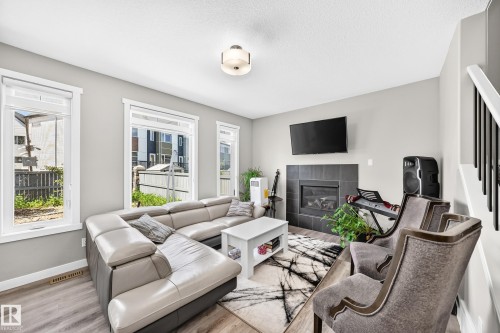 5719 Greenough Landing Landing, Edmonton, AB 