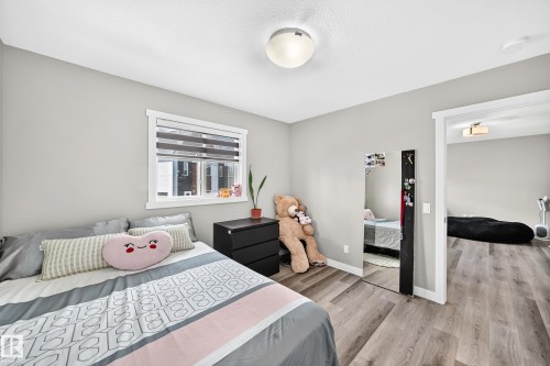 5719 Greenough Landing Landing, Edmonton, AB 