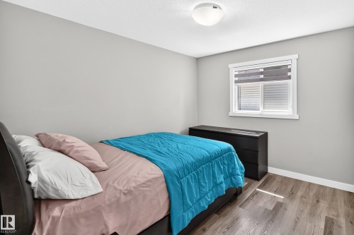 5719 Greenough Landing Landing, Edmonton, AB 