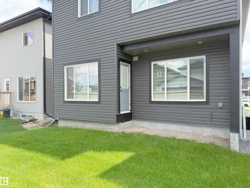 1836 22 Street, Edmonton, AB 