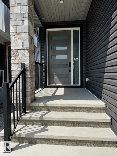1836 22 Street, Edmonton, AB 