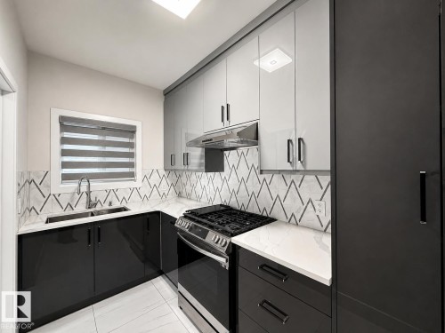 1836 22 Street, Edmonton, AB 