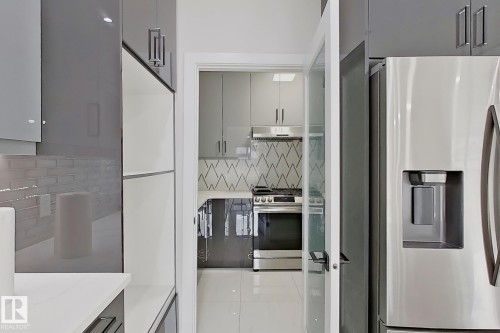 1836 22 Street, Edmonton, AB 
