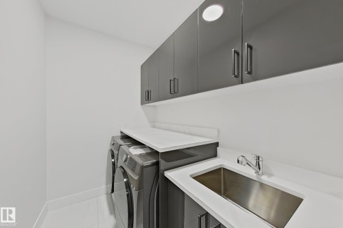 1836 22 Street, Edmonton, AB 