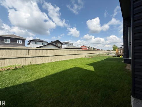 1836 22 Street, Edmonton, AB 