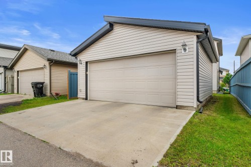 6689 Cardinal Road, Edmonton, AB 