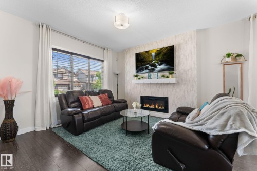 6689 Cardinal Road, Edmonton, AB 
