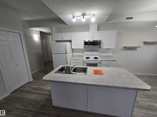 105 11109 84 Avenue, Edmonton, AB 