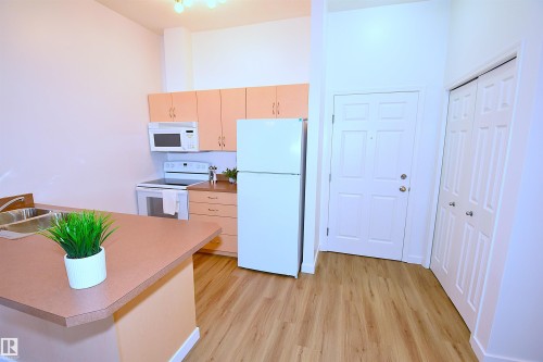 103 4310 33 Street, Stony Plain, AB 