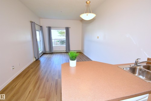 103 4310 33 Street, Stony Plain, AB 