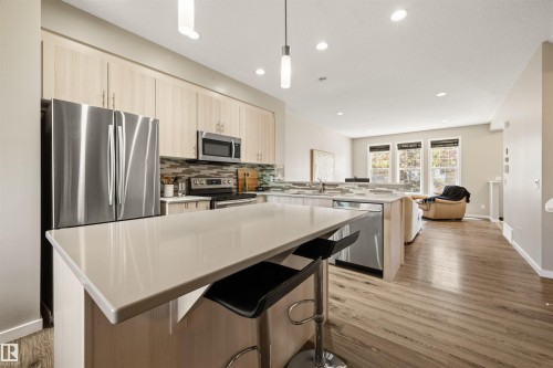 2313 69A Street, Edmonton, AB 