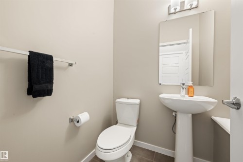 2313 69A Street, Edmonton, AB 
