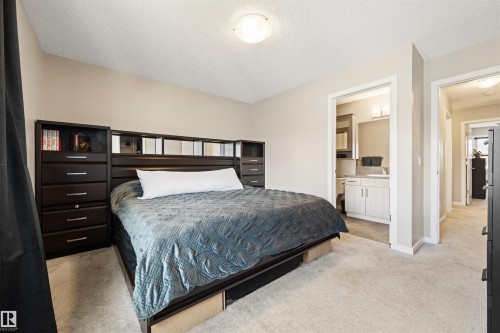 2313 69A Street, Edmonton, AB 