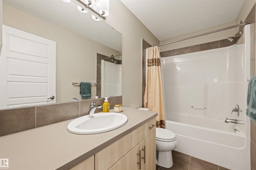 2313 69A Street, Edmonton, AB 