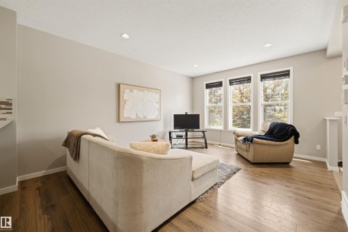 2313 69A Street, Edmonton, AB 