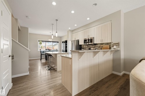 2313 69A Street, Edmonton, AB 
