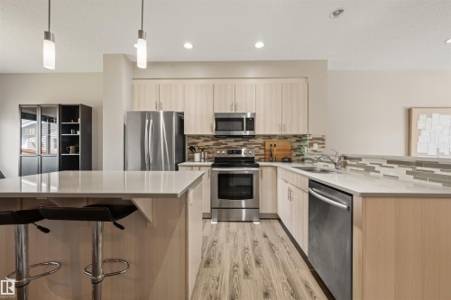 2313 69A Street, Edmonton, AB 