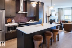284 PATERSON Link  Edmonton, AB T6W 5V2