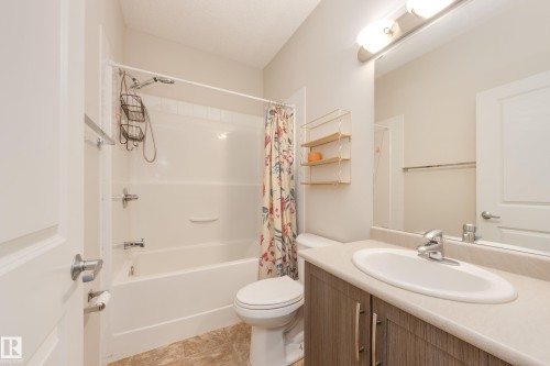 120 1820 Rutherford Road, Edmonton, AB - Indoor Photo Showing Bathroom