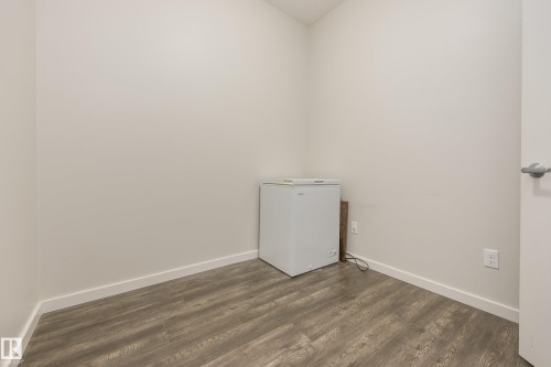 120 1820 Rutherford Road, Edmonton, AB - Indoor Photo Showing Other Room