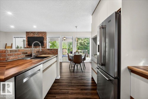 19016 92 Avenue, Edmonton, AB - Indoor Photo Showing Kitchen With Double Sink